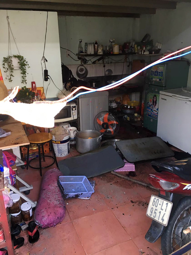 Hiện trường vụ cháy phòng trọ ở Sài Gòn khiến cha và con gái tử vong, mẹ bị thương - 4