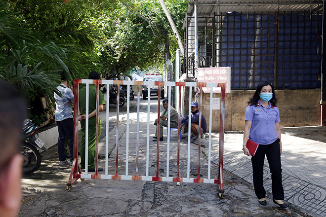 Hiện trường vụ cháy phòng trọ ở Sài Gòn khiến cha và con gái tử vong, mẹ bị thương - 5