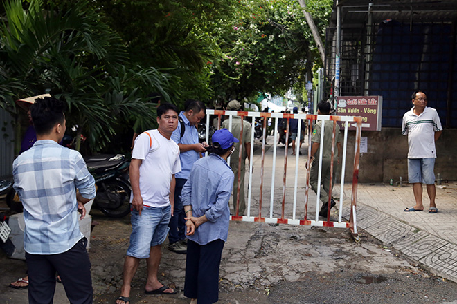 Hiện trường vụ cháy phòng trọ ở Sài Gòn khiến cha và con gái tử vong, mẹ bị thương - 8