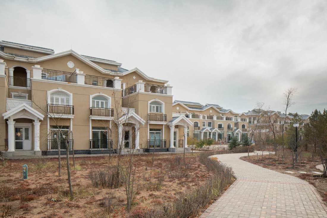 Lý do khiến thành phố tỷ đô hóa "thành phố ma" lớn nhất Trung Quốc - 12