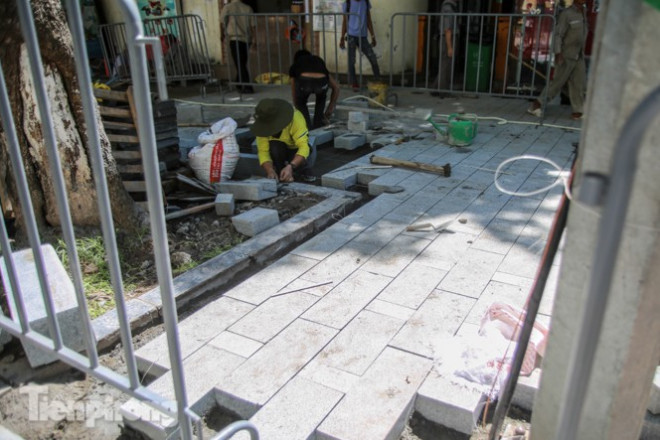 Diện mạo Hồ Gươm ra sao sau khi kè bê tông trường tồn, lát đá hoa cương? - 16