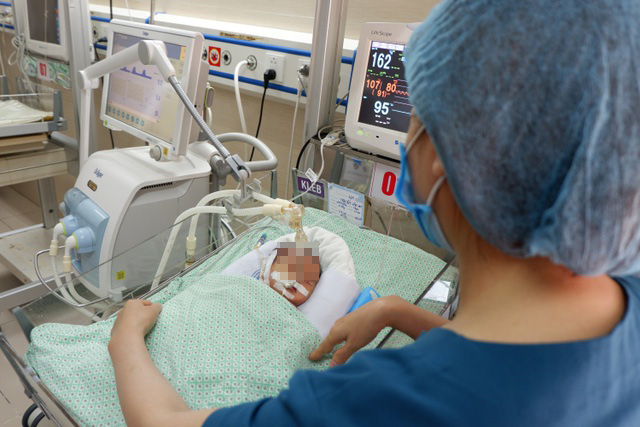 Tin tức 24h qua: Bị xã mời lên làm việc vì... tự ý đặt biển cảnh báo giao thông - 4