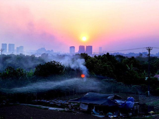 Vì sao Hà Nội biến thành “hỏa diệm sơn”?