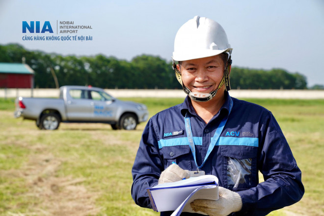 "Đột nhập" khu bay Nội Bài trong cái nắng nóng cực điểm hơn 62 độ C - 34