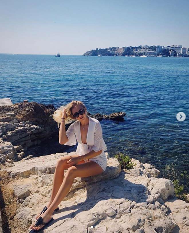 Chân dài 1m8 sắp thành “Sharapova mới”: 18 tuổi nhận 100 triệu USD - 4