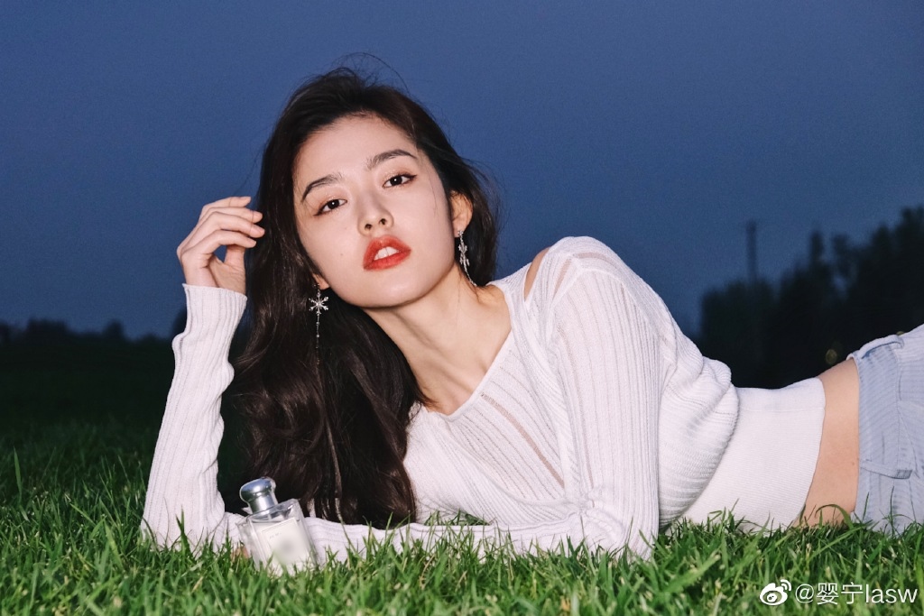 "Nữ thần tắm suối" là vợ trong mơ của nhiều nam sinh, đặt thứ này 6 tiếng dưới bụng để eo đẹp - 8
