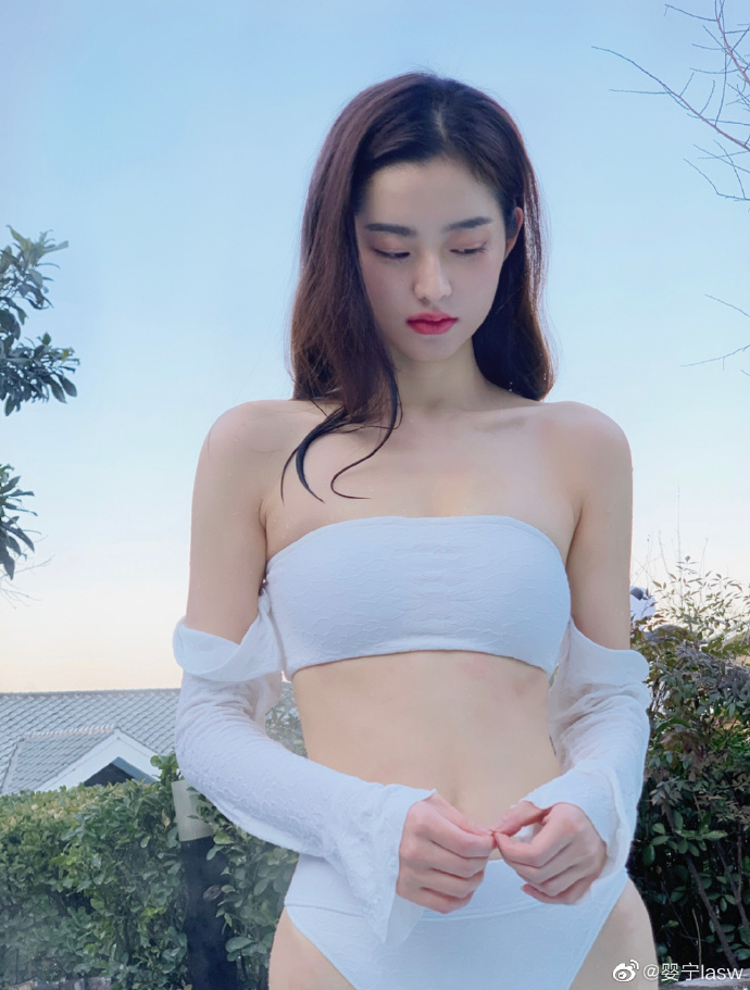 "Nữ thần tắm suối" là vợ trong mơ của nhiều nam sinh, đặt thứ này 6 tiếng dưới bụng để eo đẹp - 10