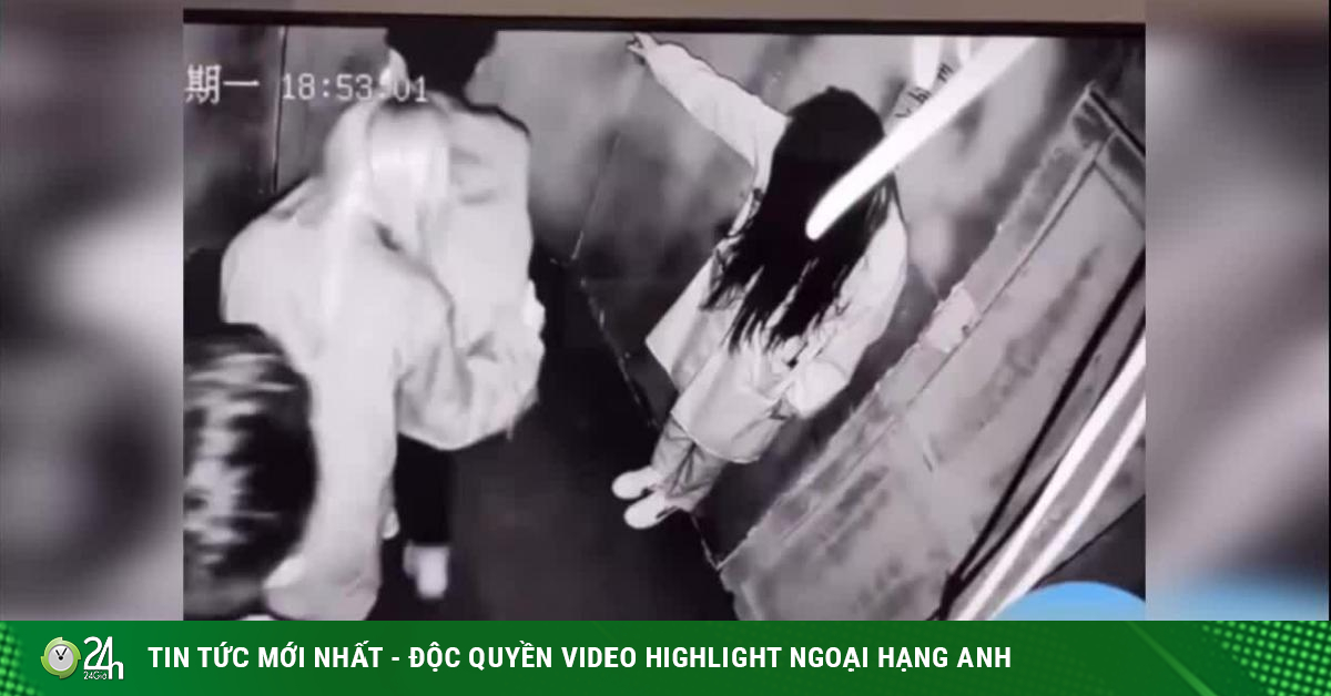 Đi nhà ma, hai thanh niên ôm nhầm bạn gái gây ra chuyện ngượng chín mặt