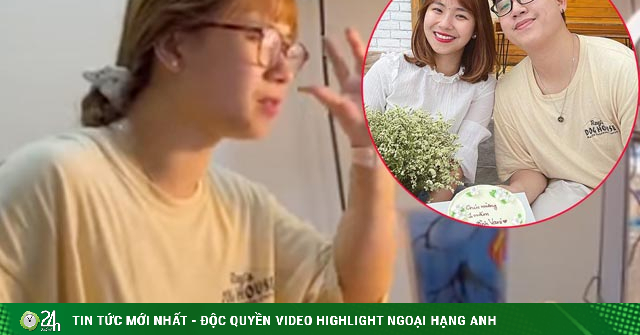 Cô giáo trẻ nổi tiếng bất thình lình khi bị bạn trai quay lén lúc dạy online