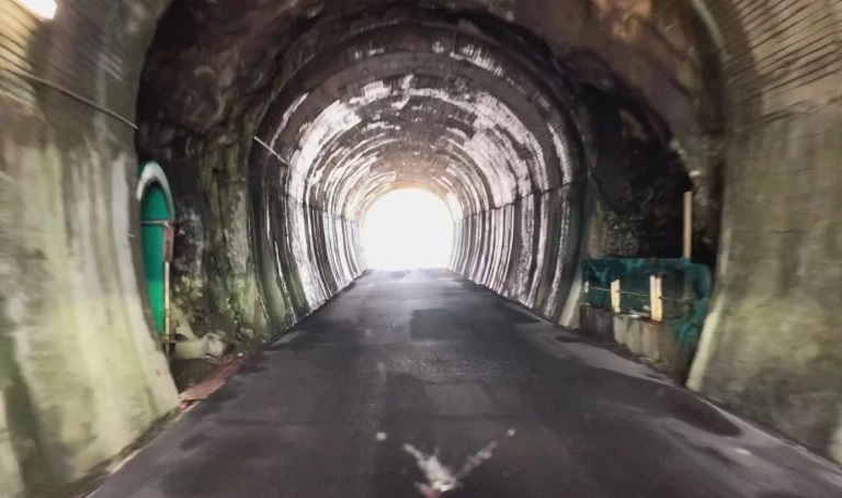 Đường hầm bị nguyền rủa ở Nhật, khiến ai đi qua cũng khiếp sợ - 3