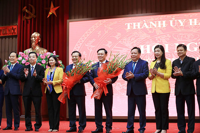 Ông Đinh Tiến Dũng nói gì khi nhậm chức Bí thư Thành ủy Hà Nội? - 2