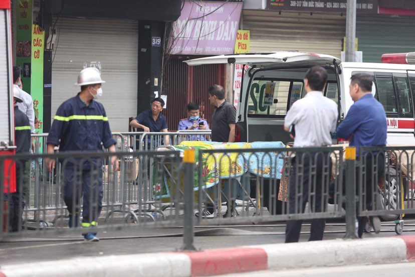 Cháy cửa hàng ở Hà Nội: Nhà có 1 lối ra, cả 4 thi thể ở tầng tum - 4