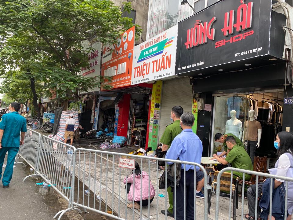 Cháy cửa hàng ở Hà Nội: Nhà có 1 lối ra, cả 4 thi thể ở tầng tum - 3