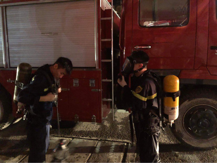 Hà Nội: Cháy cửa hàng ở phố Tôn Đức Thắng, 4 người chết, tiếp tục tìm người mắc kẹt - 6