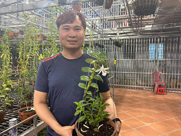 Ông chủ vườn lan 9X Trần Vinh chia sẻ bí quyết trồng lan thành công - 1