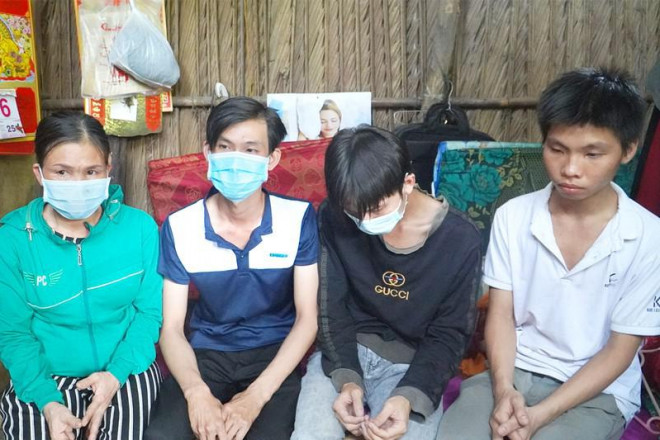 Ba anh em hơn 20 tuổi chưa có giấy khai sinh - 2