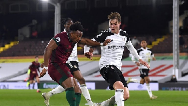 Video Fulham Wolverhampton Shocked By Var Heroic 90 2 Minutes