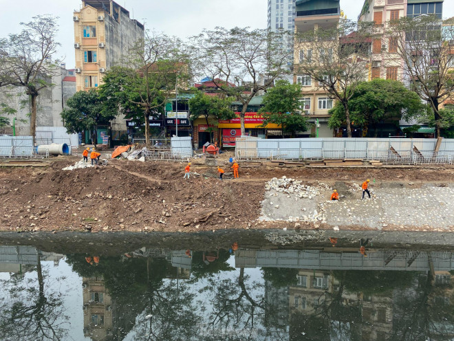 Hệ thống cống ngầm gom nước thải 'giải cứu' sông Tô Lịch được lắp đặt ra sao? - 9