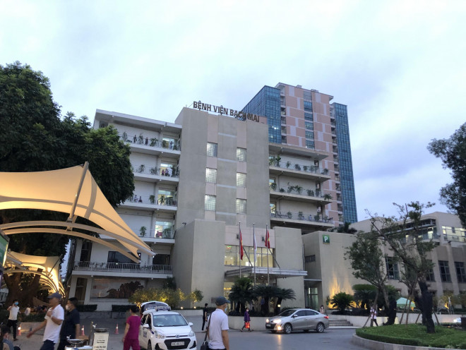 Hơn 200 cán bộ y tế Bệnh viện Bạch Mai nghỉ việc: Lãnh đạo bệnh viện nêu 4 lý do - 2