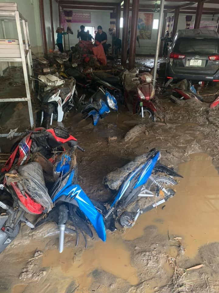 Hiện trường tan hoang vụ lũ quét kinh hoàng vùi lấp 3 người trong đêm - 6