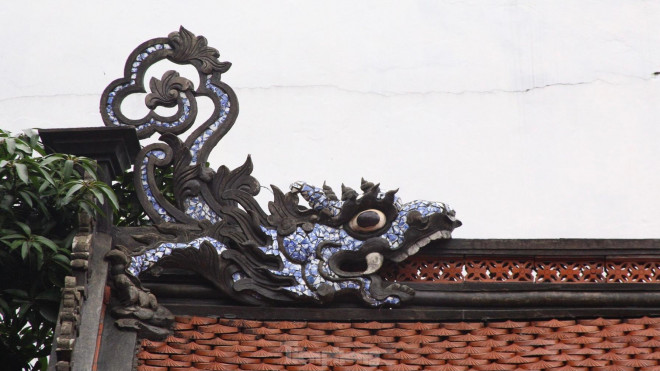 Độc đáo ngôi chùa phủ đầy gốm sứ - 4