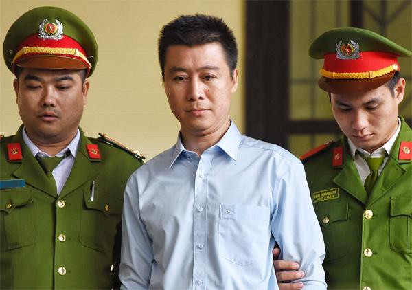 Việc tha tù trước thời hạn cho Phan Sào Nam: Chánh án Tòa Quảng Ninh nói gì? - 1