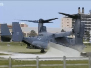 Video: Máy bay quân sự Mỹ gây ra sự cố hy hữu ở Anh