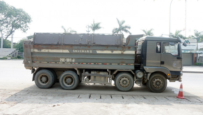 Bị xử phạt, tài xế xe tải đồng loạt gọi điện 'cầu cứu' - 4