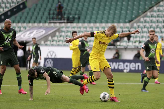 Video Wolfsburg - Dortmund: Haaland lập cú đúp, níu giữ hy ...