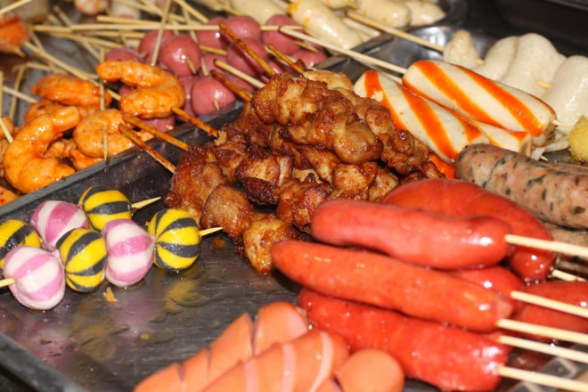 Những món ăn vặt cực hấp dẫn “hút” giới trẻ vào buổi tối - 3