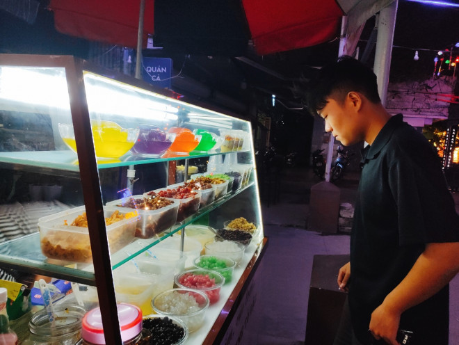 Những món ăn vặt cực hấp dẫn “hút” giới trẻ vào buổi tối - 11