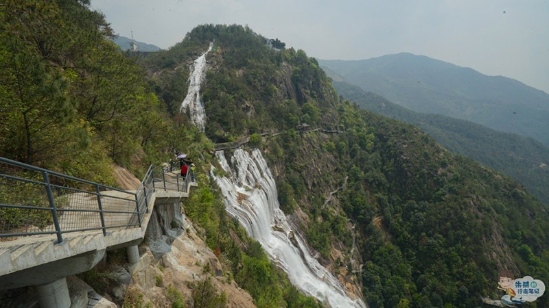 Thác nước cao nhất ở Trung Quốc, xuất hiện trở lại sau 60 năm khô cạn - 10