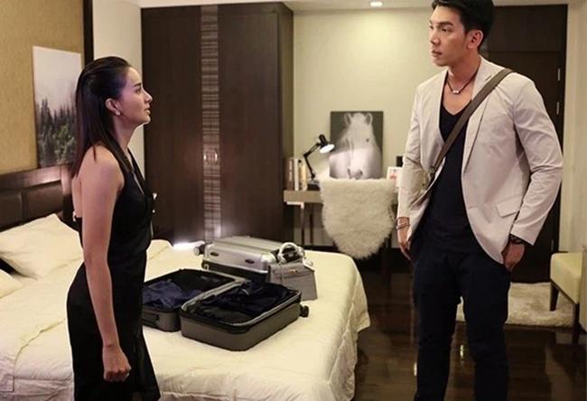 Chồng cay cú nói với bạn: &#34;Có tiền tao đuổi nó đi ngay&#34; và màn chào đón của cô vợ &#34;cứng&#34; - 1