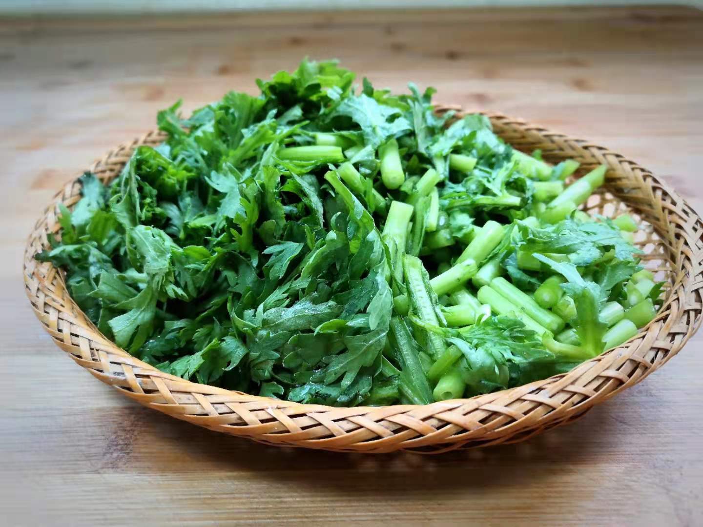 Thịt bò xào với loại rau bình dân này thành món ngon, đại bổ - 5