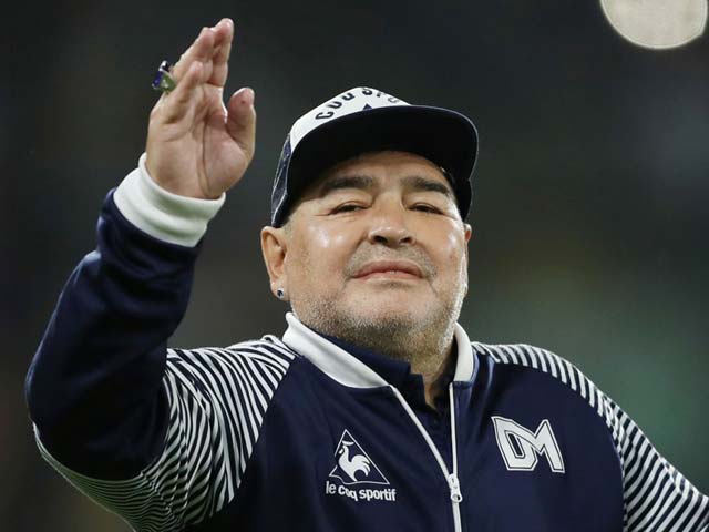 SỐC: Maradona qua đời 12 tiếng trước khi được phát hiện, 7 người bị điều tra