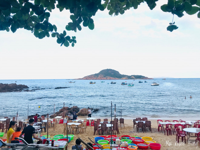 Bình Định: Khám phá vùng biển nhỏ khiêm nhường đẹp như mơ tại làng chài Bãi Xếp - 3