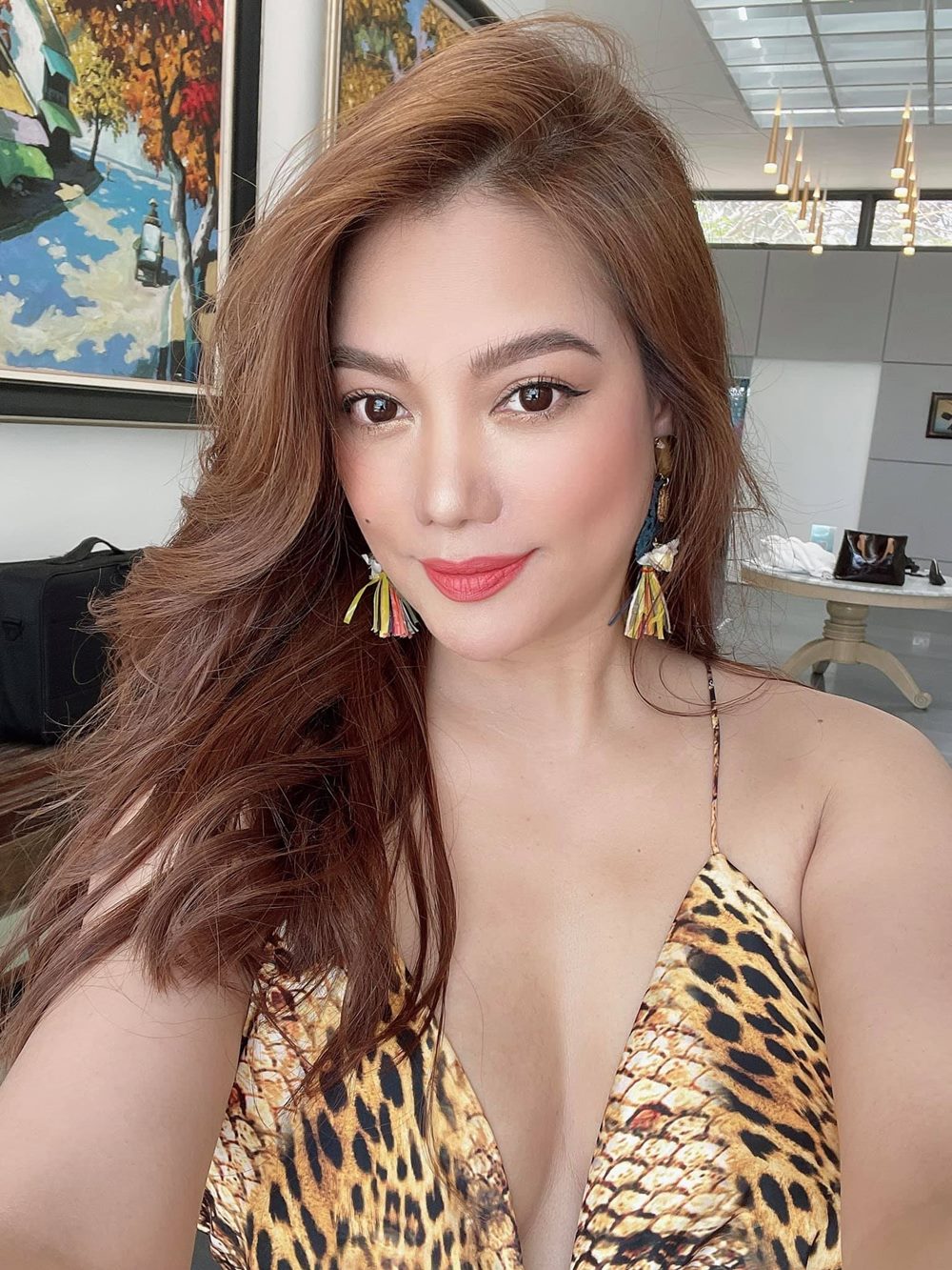 "Người đàn bà Việt hot hơn cup C1" tuổi 45 vẫn khiến nam giới mê mệt vì quá đẹp - 5