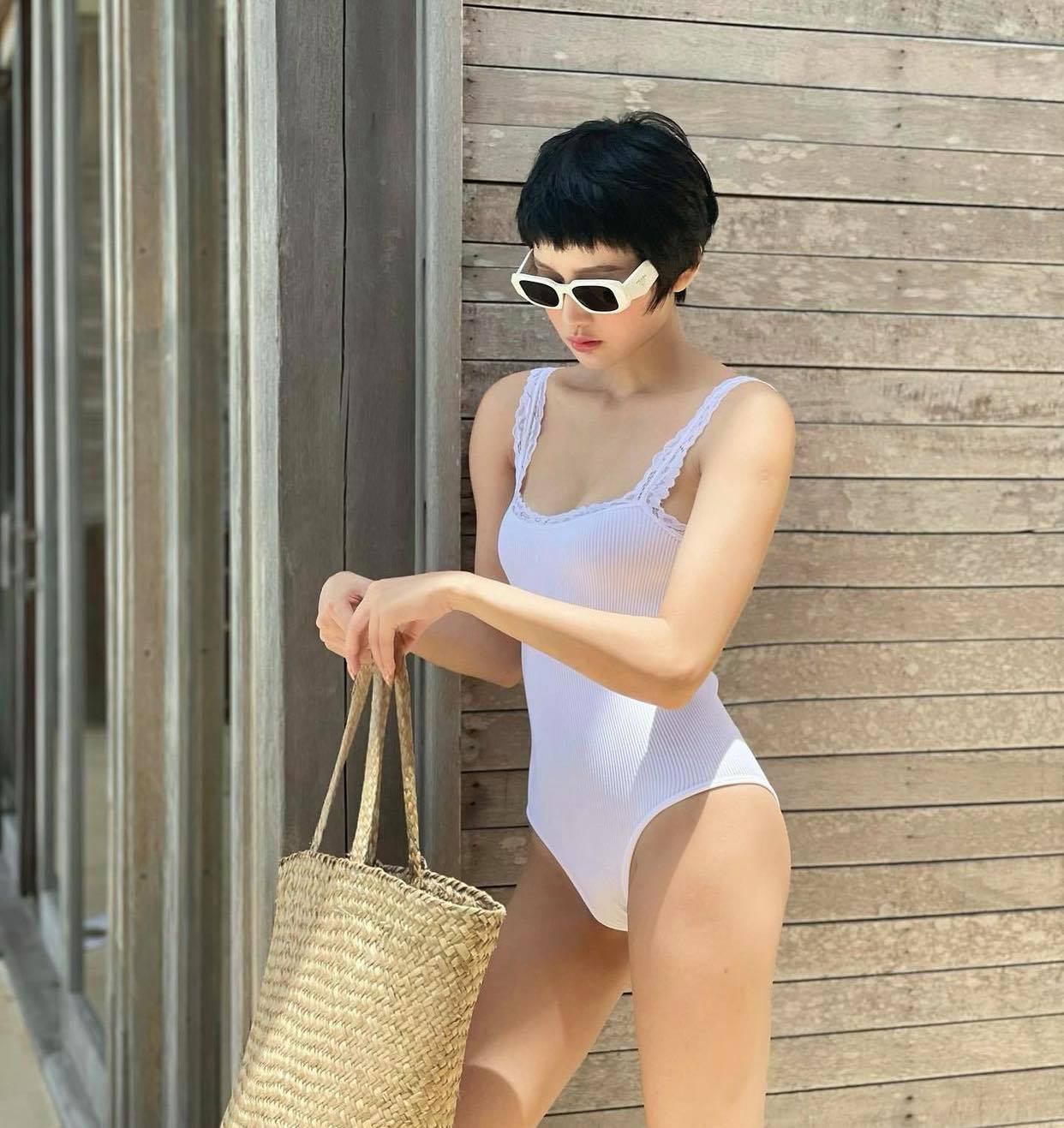 "Mỹ nhân Trấn Thành muốn nuôi" đặt thứ này dưới bụng vẫn "bóp méo vạn vật" để eo bé - 3