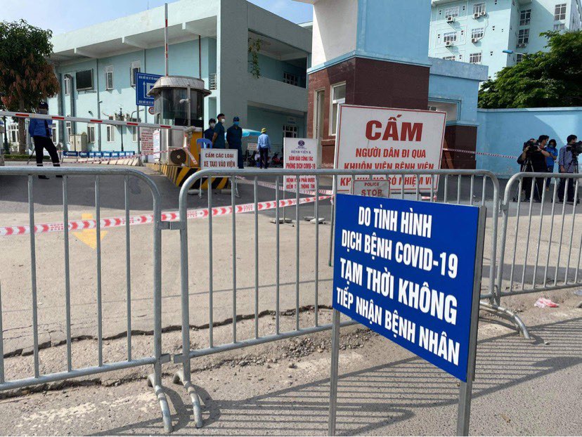 Bệnh viện K tạm thời phong tỏa do dịch COVID-19 - 5