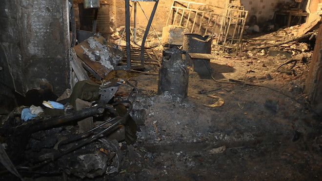 Người sống sót trong vụ cháy ở quận 11 khai gì với công an? - 2