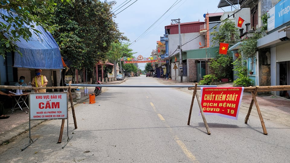Tìm người đến 24 địa điểm liên quan tới các trường hợp dương tính với SARS-CoV-2 ở Bắc Ninh - 1