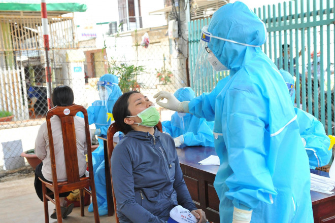 Thu hồi văn bản tìm người đi đám cưới có ca Covid-19 gây xôn xao - 2