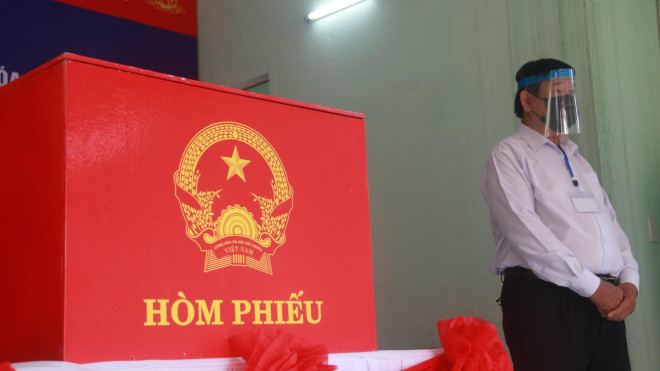 Xem cử tri Đà Nẵng diễn tập bầu cử trong điều kiện giả định dịch COVID-19 bùng phát - 13