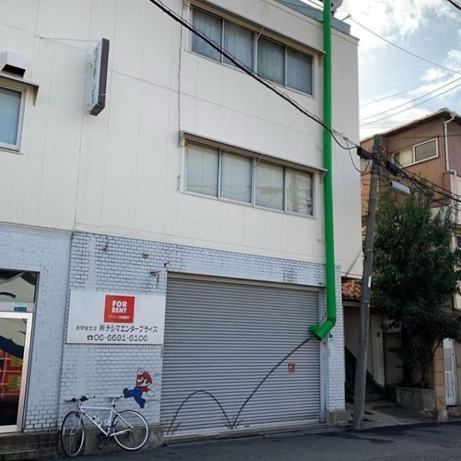 Những góc phố xấu xí trở nên đẹp lạ nhờ sáng tạo "lầy lội" của họa sĩ người Pháp - 44