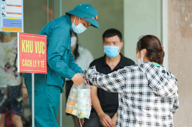 CLIP: Phong toả tòa nhà chung cư Đại Thanh có ca dương tính SARS-CoV-2 phức tạp - 15