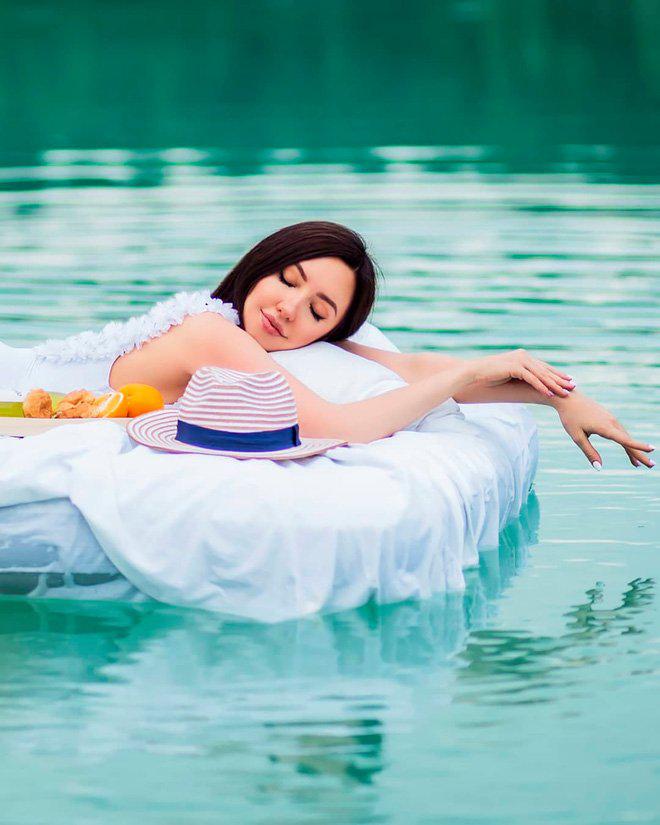 Hồ nước đẹp như tranh "hớp hồn" bao mỹ nữ nhưng không một ai dám tắm - 3