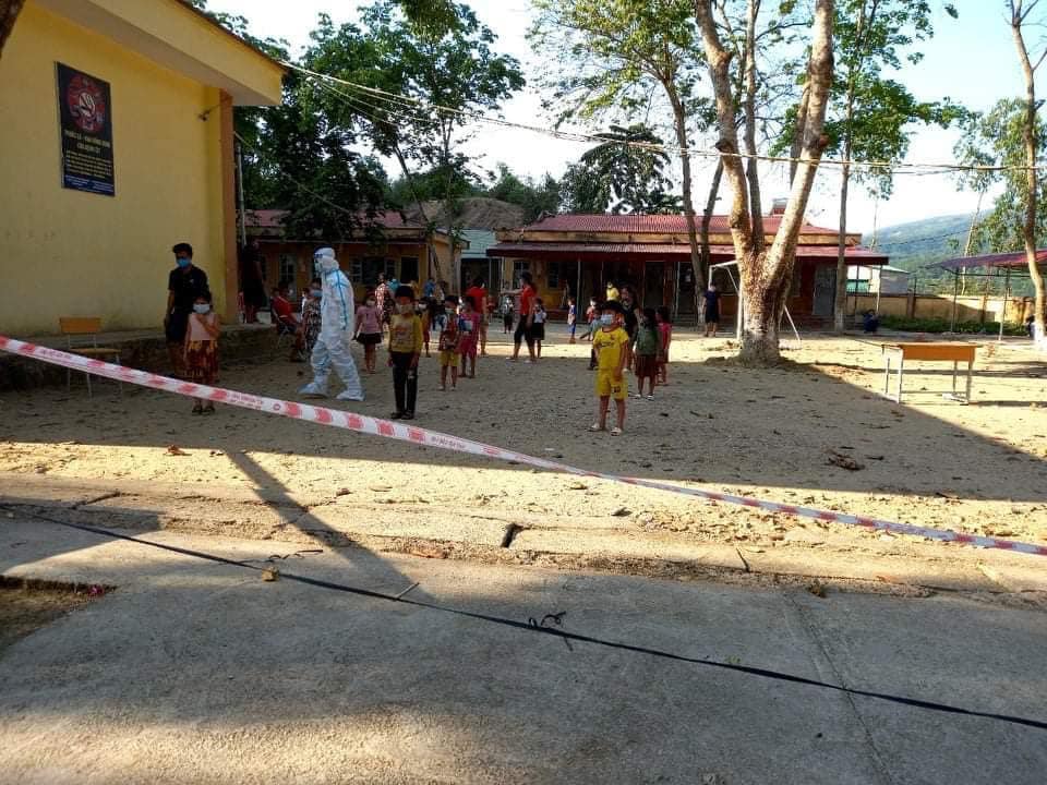 Người mẹ mắc COVID-19 lên Facebook tìm con gái trong khu cách ly - 2