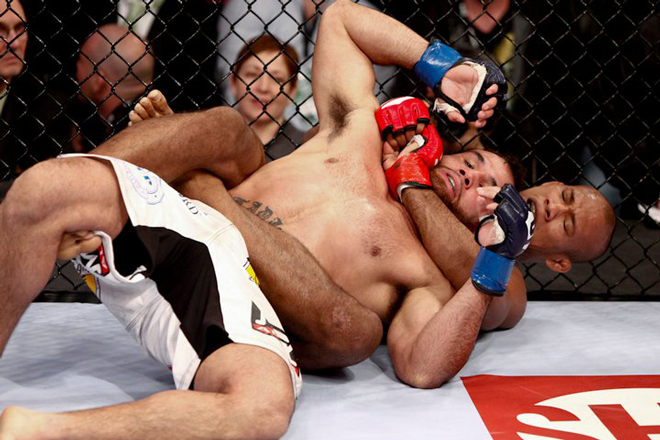 Ronaldo broke his arm in the UFC martial arts floor: "Single move"  18 years of being cheated by the opponent & # 34;  - 4