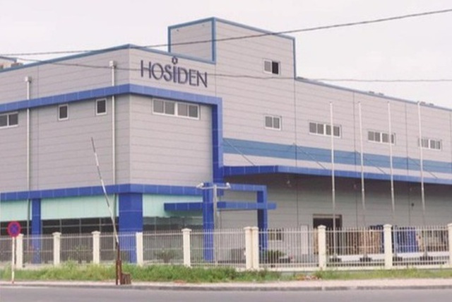 Tin tức 24h qua: Vượt chốt COVID-19 vào khu phong tỏa bán rượu, người phụ nữ bị phạt 3 triệu - 2