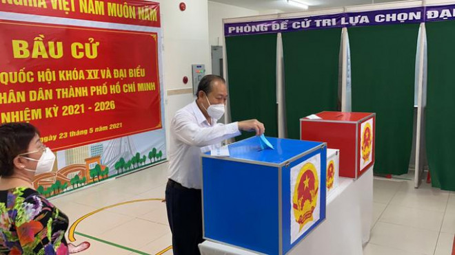 Phóng sự ảnh: Lãnh đạo Đảng, Nhà nước đi bầu cử - 6